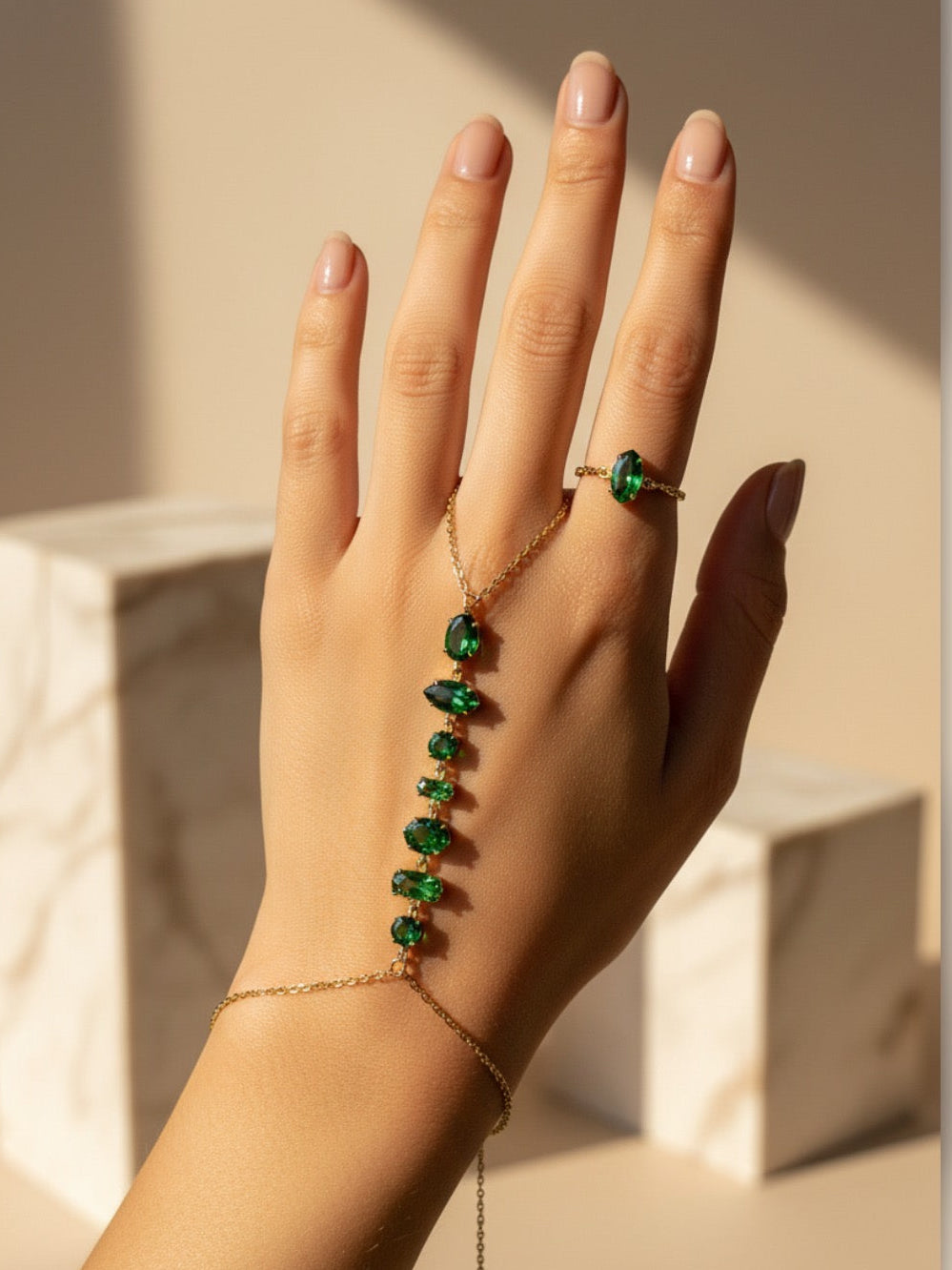 Emerald Royale Hand Chain