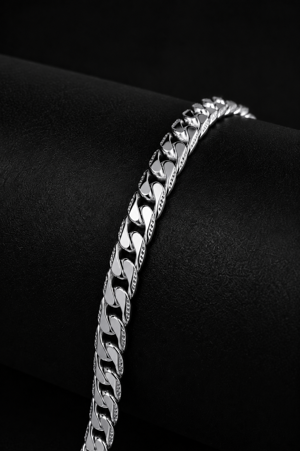 Urban Cuban Chain