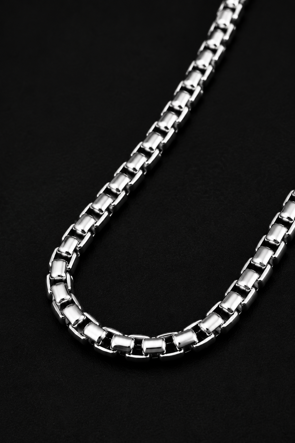 Titan Box Chain