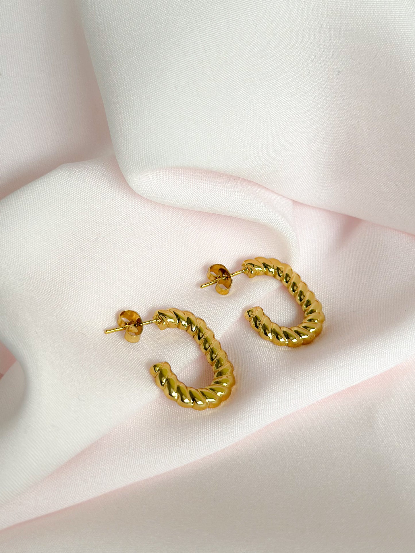 Golden Swirl Hoop