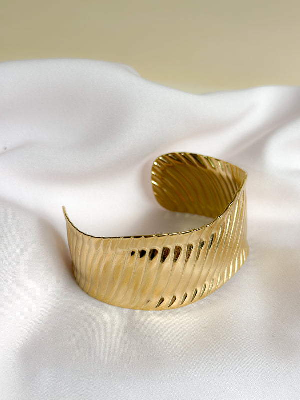 Maris Tide Cuff