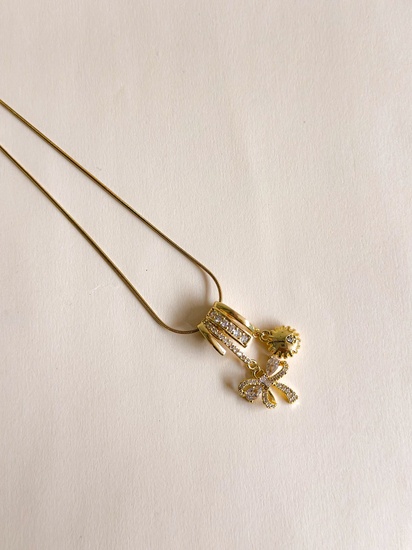 Sunlit Ribbon Necklace