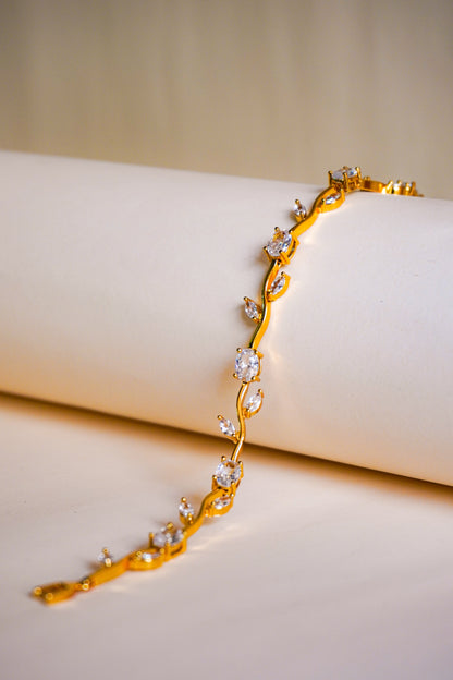 Tupli White Bracelet