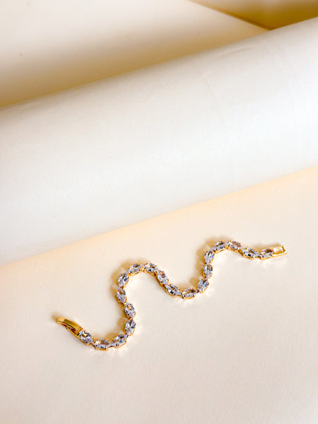 Opaline Lustre Bracelet