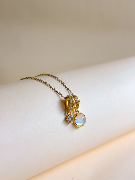 Moon Aura Pendant Necklace