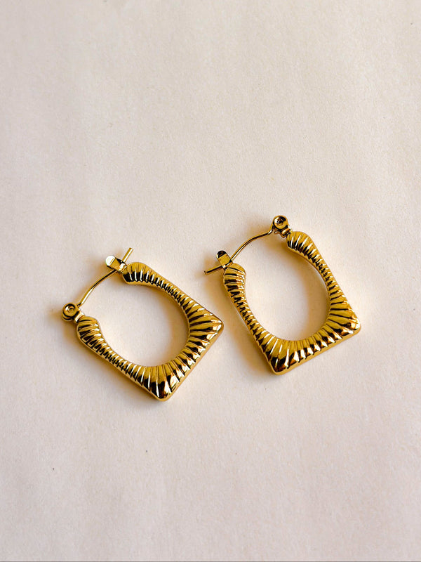 Aurora Square Hoops