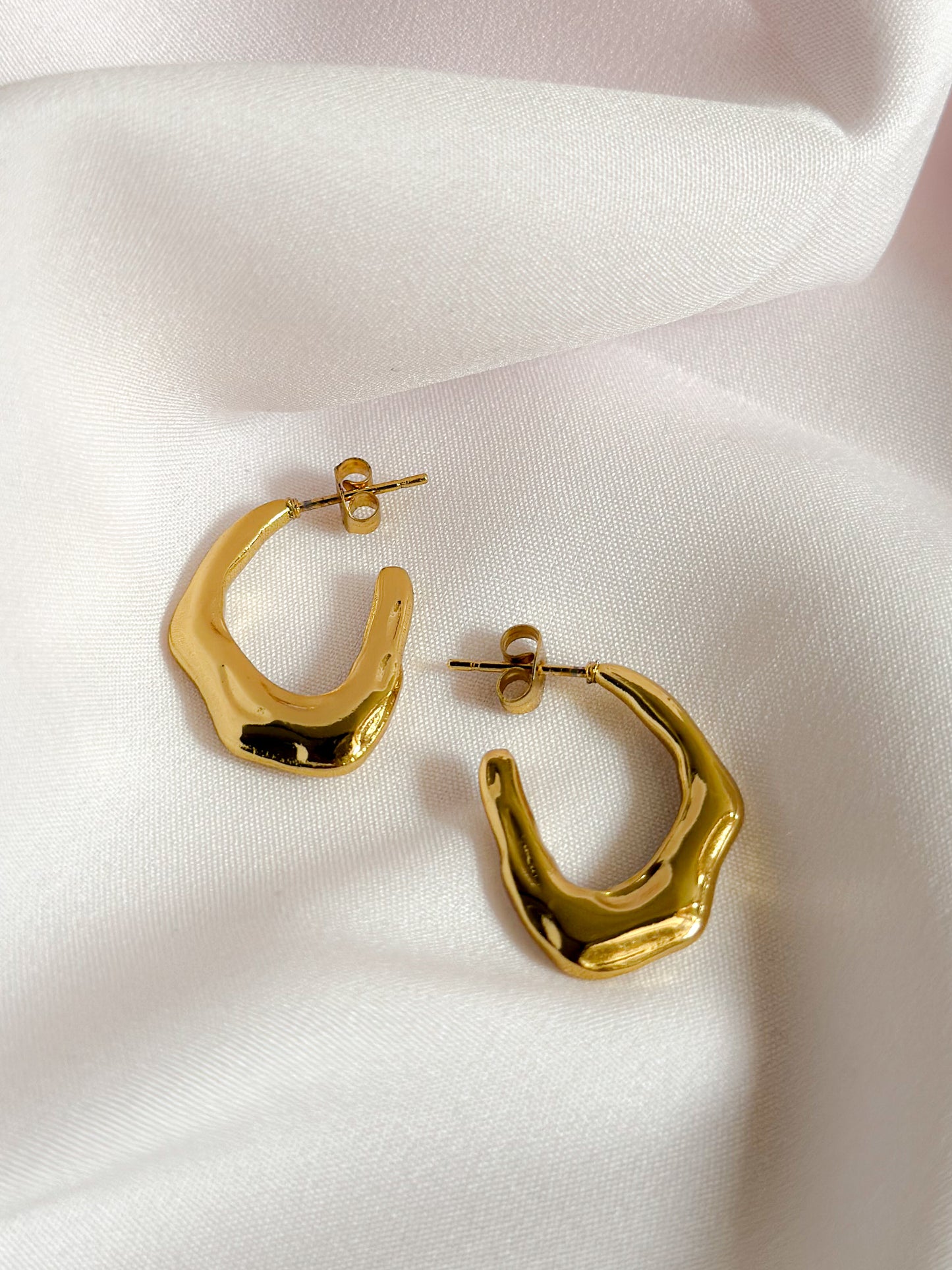 Glint of Gold Earrings