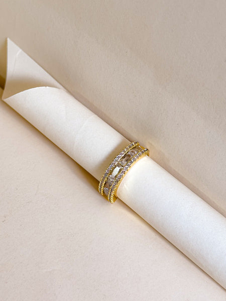 Golden Sparkle Frame Ring