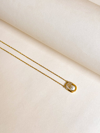 Golden Pearl Halo Necklace